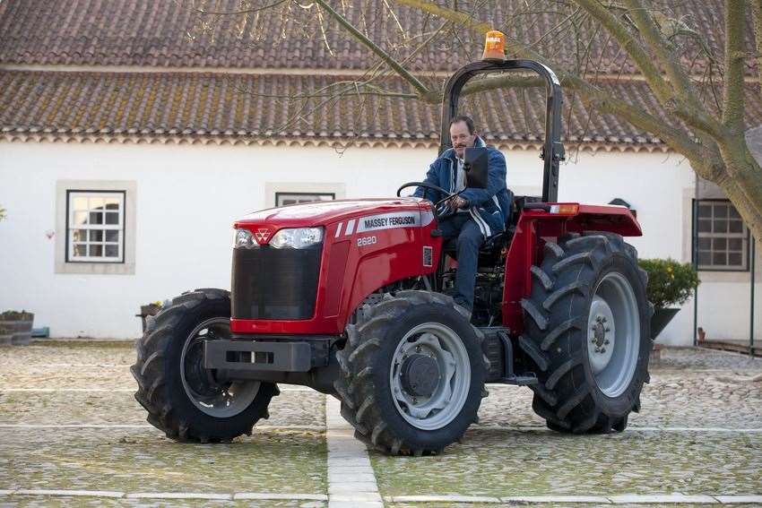 MF 2640 (هندي المنشأ)