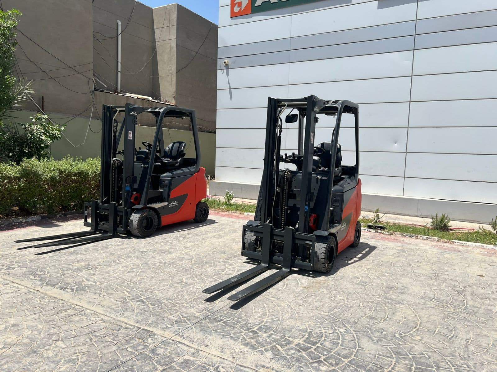 28bfe712-0ffb-4cde-ab44-fd3ef7192bd2-6.jpg